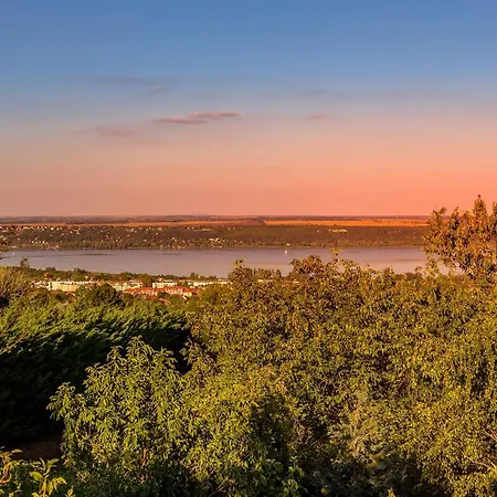 Azur Balatonalmádi