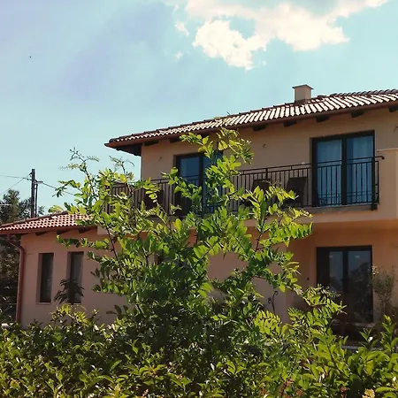 Azur Гостевой дом 3*