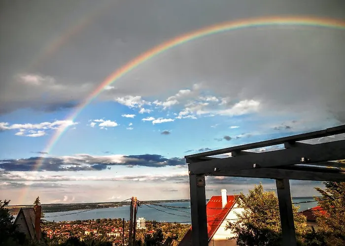 Πανσιόν Azur Balatonalmádi