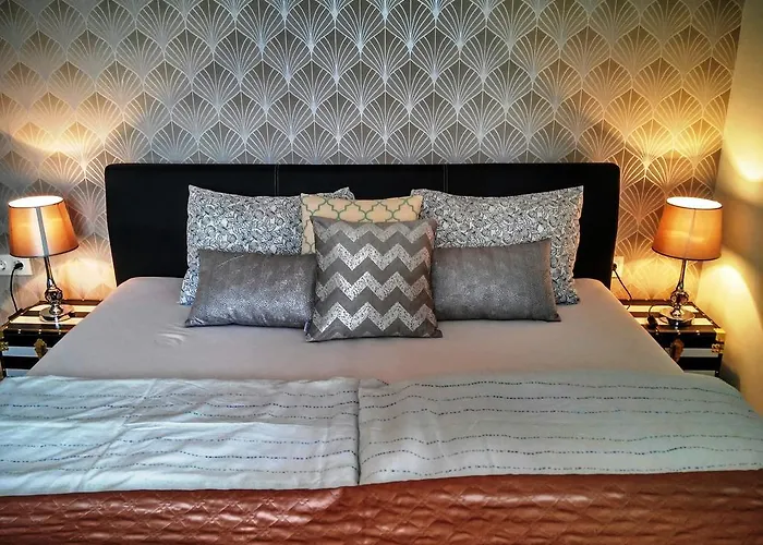 Azur Πανσιόν Balatonalmádi